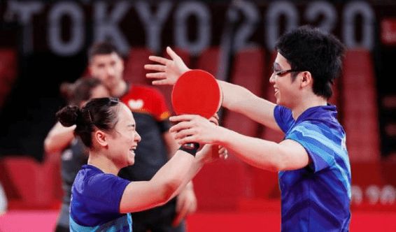 富的观赛体 富的观赛体